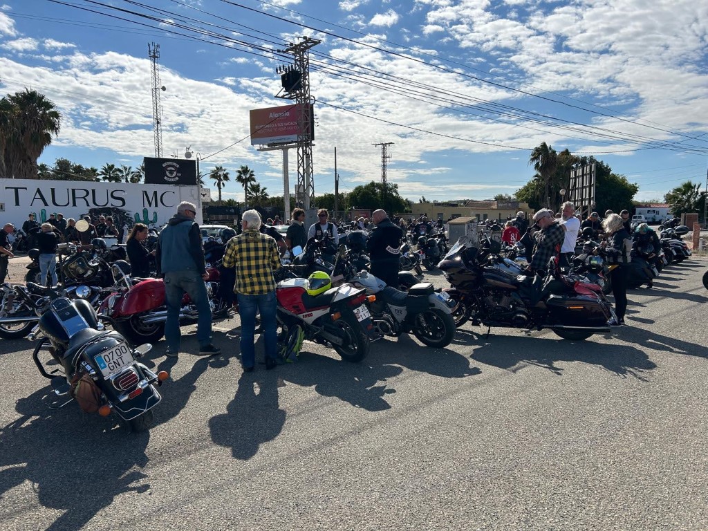 scavengers-charity-ride-out-halloween-2024 (35)